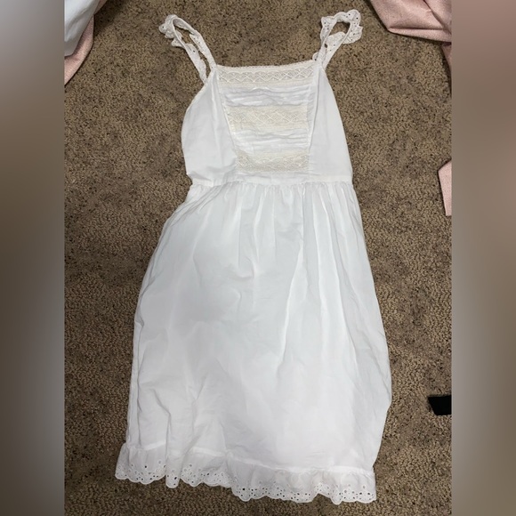 Bundle of dresses - Picture 2 of 5